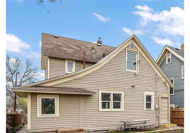 Photo 2 of Single family home for sale at 728 Maryland Ave E, Saint Paul, MN 55106 | MLS# 7166476 | Listing updated on 2026-10-29