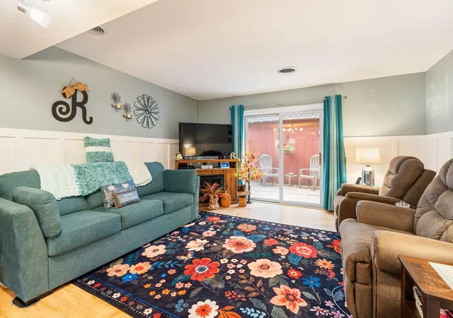 Photo 3 of Single family home for sale at 1513 5th Avenue Nw, Austin, MN 55912 | MLS# 7166508 | Listing updated on 2026-10-29
