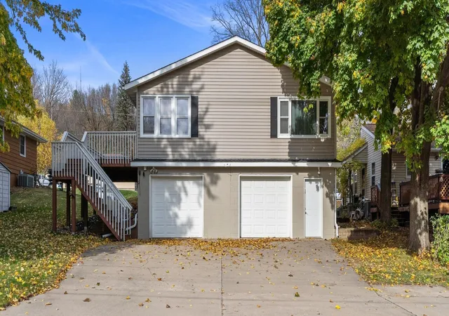 Photo 2 of Single family home for sale at 717 Hawthorn St, Red Wing, MN 55066 | MLS# 7166535 | Listing updated on 2026-10-29