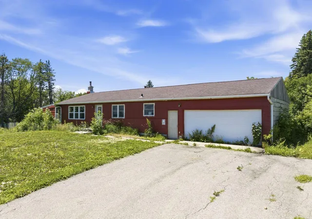 Photo 1 of Single family home for sale at 2225 Highway 63 N, Stewartville, MN 55976 | MLS# 7166536 | Listing updated on 2026-10-29
