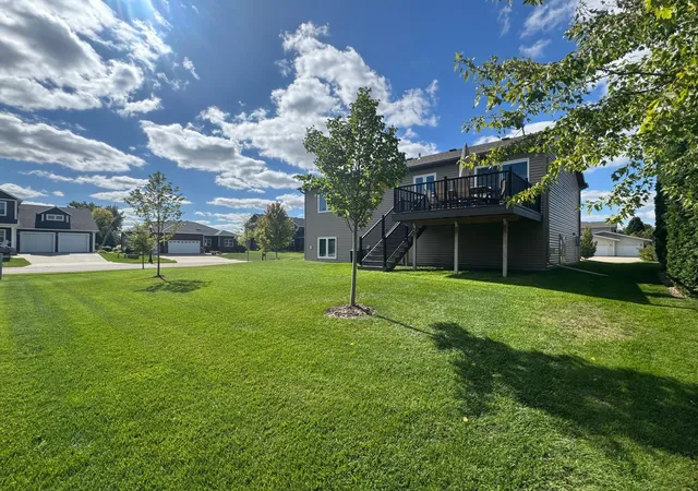 Photo 4 of Single family home for sale at 6296 14th Street S, Fargo, ND 58104 | MLS# 7166543 | Listing updated on 2026-10-30