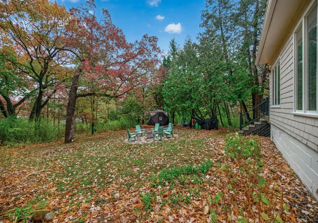Photo 2 of Single family home for sale at 215 Cedar St, Saint Paul, MN 55110 | MLS# 7166573 | Listing updated on 2026-10-30