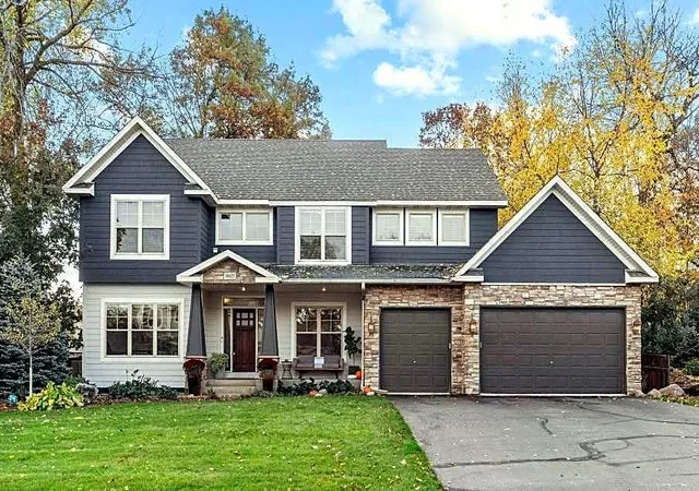 Single family home for sale at 18615 Irvine Trl, Lakeville, MN 55044 | MLS# 7166689