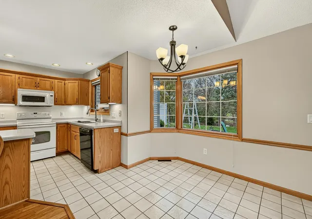 Photo 4 of Single family home for sale at 2624 Tuxedo Ln NW, Rochester, MN 55901 | MLS# 7166699 | Listing updated on 2026-10-29