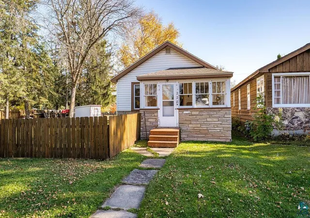Photo 2 of Single family home for sale at 228 99th Avenue W, Duluth, MN 55808 | MLS# 7166750 | Listing updated on 2026-10-30