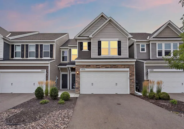 Photo 1 of Single family home for sale at 11255 Crestbury Dr, Saint Paul, MN 55129 | MLS# 7166857 | Listing updated on 2026-10-30