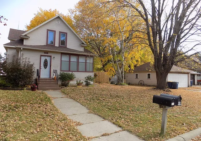 Photo 4 of Single family home for sale at 480 11th Street, Lafayette, MN 56054 | MLS# 7166900 | Listing updated on 2026-10-30
