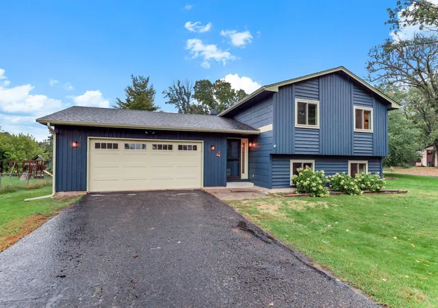 Single family home for sale at 4 Shepherd Ct, Circle Pines, MN 55014 | MLS# 7166906