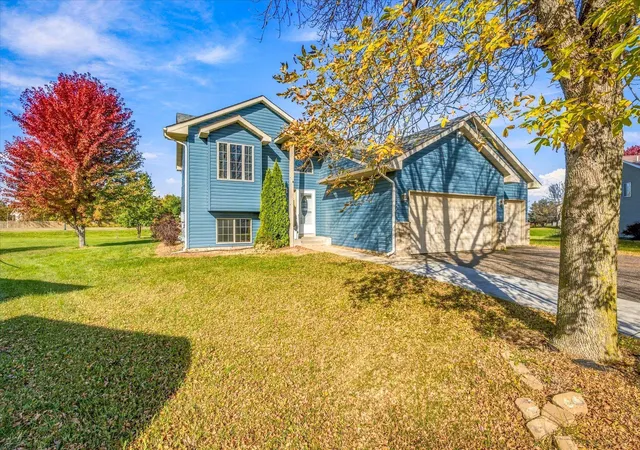 Single family home for sale at 1576 Cedar Dr S, Cambridge, MN 55008 | MLS# 7166950