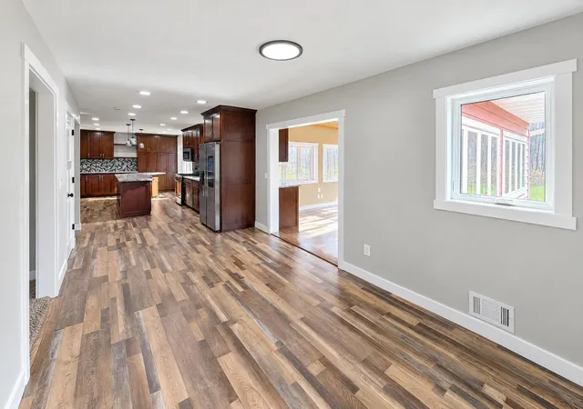 Photo 3 of Single family home for sale at 1100 Lonsdale Blvd W, Northfield, MN 55057 | MLS# 7166961 | Listing updated on 2026-10-30