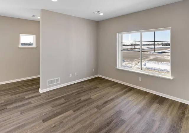 Photo 4 of Single family home for sale at 7812 Bunker Lake Blvd NW, Anoka, MN 55303 | MLS# 7166999 | Listing updated on 2026-10-30