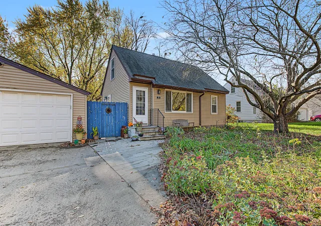 Photo 1 of Single family home for sale at 38 North Rd, Circle Pines, MN 55014 | MLS# 7167063 | Listing updated on 2026-10-30