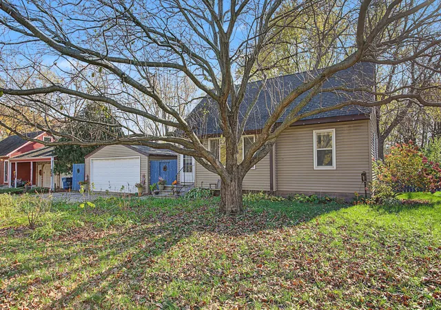 Photo 3 of Single family home for sale at 38 North Rd, Circle Pines, MN 55014 | MLS# 7167063 | Listing updated on 2026-10-30