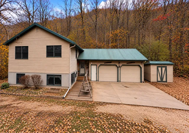 Single family home for sale at 26850 Miner Valley Rd, Winona, MN 55987 | MLS# 7167169