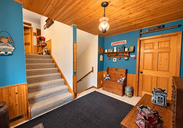 Photo 2 of Single family home for sale at 26850 Miner Valley Rd, Winona, MN 55987 | MLS# 7167169 | Listing updated on 2026-10-31