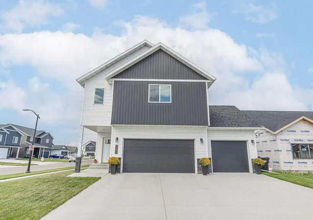 Single family home for sale at 7371 26th Street S, Fargo, ND 58104 | MLS# 7167174