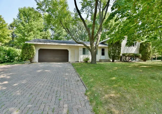 Photo 1 of Single family home for sale at 801 Maywood Dr, Saint Cloud, MN 56303 | MLS# 7167177 | Listing updated on 2026-10-30