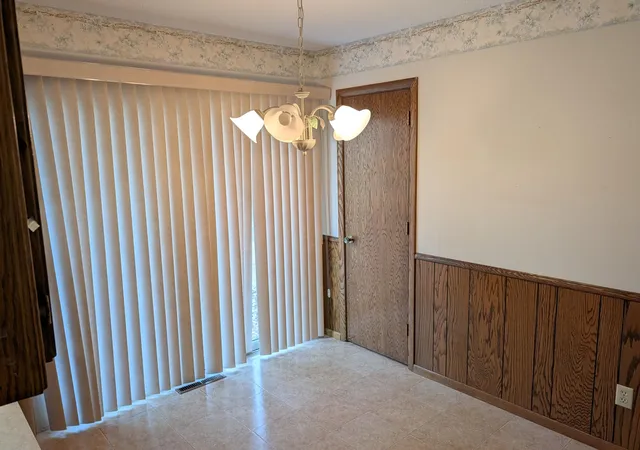 Photo 4 of Single family home for sale at 3849 172nd Avenue NW, Andover, MN 55304 | MLS# 7167318 | Listing updated on 2026-10-30