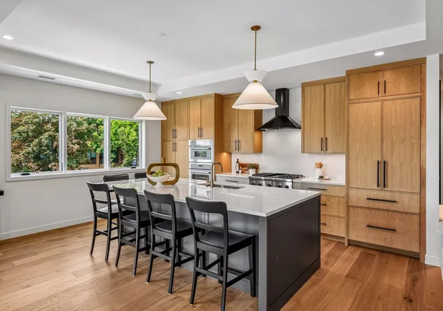 Photo 3 of Condo for sale at 150 Broadway Ave S #2B, Wayzata, MN 55391 | MLS# 7167364 | Listing updated on 2026-10-30