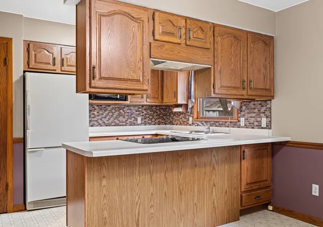 Photo 2 of Single family home for sale at 217 S Maple St, La Crescent, MN 55947 | MLS# 7167382 | Listing updated on 2026-10-31