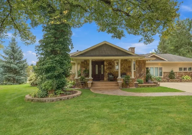 Photo 1 of Single family home for sale at 154 Twin Lake Blvd, Saint Paul, MN 55127 | MLS# 7167393 | Listing updated on 2026-10-30