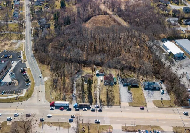 2nd image of 1736 Saint John Rd, Schererville, IN 46375 | MLS# 472429