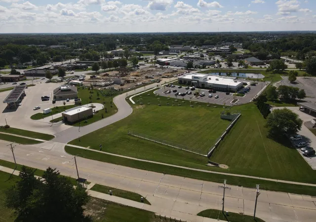 2nd image of 1000 Vale Park Rd, Valparaiso, IN 46383 | MLS# 508952