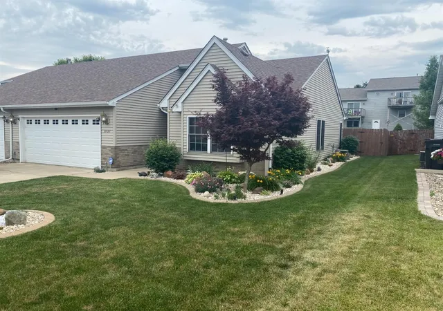 Photo 1 of Single family home for sale at 6721 W 158th Place, Lowell, IN 46356 | MLS# 495328 | Listing updated on 2024-03-02