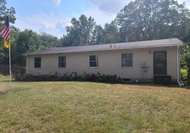 Photo 1 of Single family home for sale at 6179 W 400 South, Morocco, IN 47963 | MLS# 500858 | Listing updated on 2024-03-02