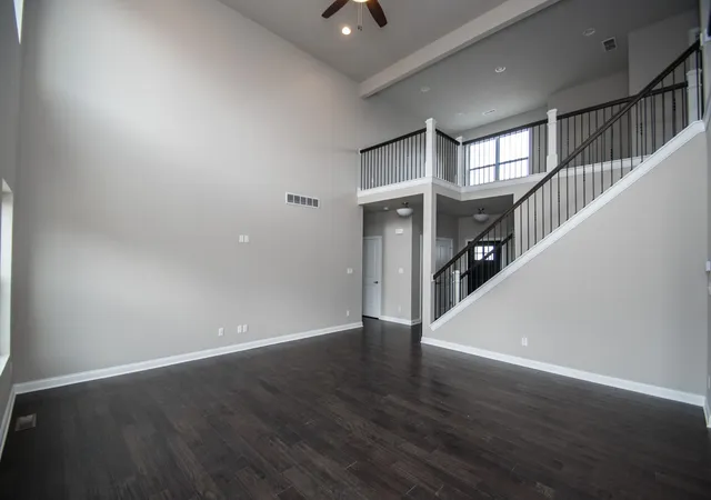 4th image of 1752 Forest Ridge Dr, Valparaiso, IN 46385 | MLS# 809968