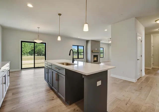 5th image of 1660 Forest Ridge Dr, Valparaiso, IN 46385 | MLS# 810019