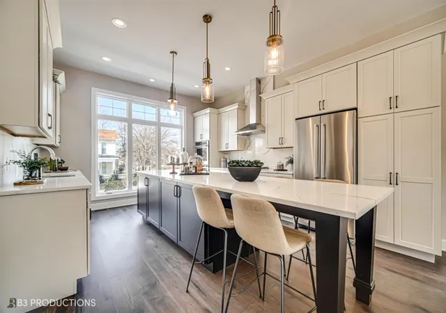 Photo 3 of Townhouse for sale at 105 Valparaiso St, Valparaiso, IN 46383 | MLS# 812659 | Listing updated on 2026-10-08