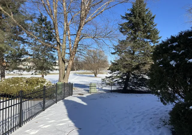 4th image of 1837 Cherrywood Ln, Munster, IN 46321 | MLS# 815209