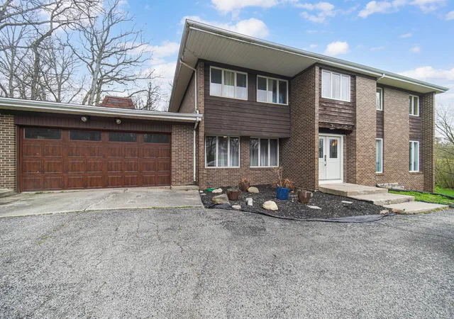 Single family home for sale at 809 W 126th Court, Crown Point, IN 46307 | MLS# 820007 | Listing updated on 2025-05-01