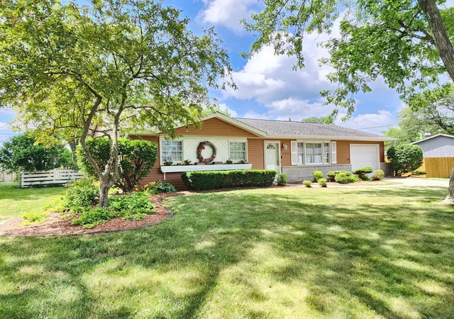 1st image of 2933 79th Pl W, Merrillville, IN 46410 | MLS# 823714