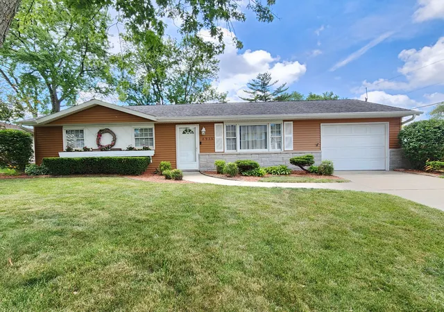 3rd image of 2933 79Th Pl W, Merrillville, IN 46410 | MLS# 823714