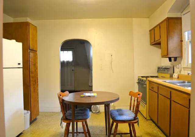 5th image of 10010 Kennedy Ave, Highland, IN 46322 | MLS# 824331