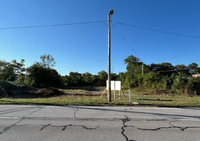 2nd image of 800 Gibson St, Gary, IN 46403 | MLS# 826314