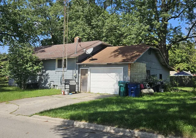 Homes for sale in La Porte, IN | 1105 A St, La Porte, IN 46350 | MLS# 827222
