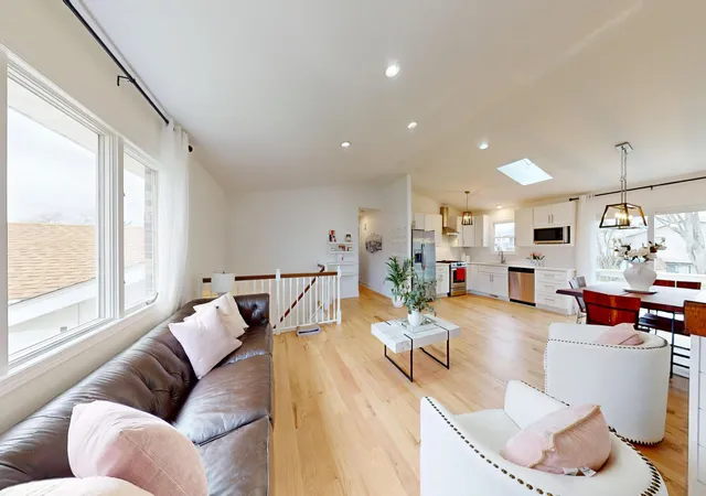 5th image of 3064 Parkwood Pl, Crown Point, IN 46307 | MLS# 827771