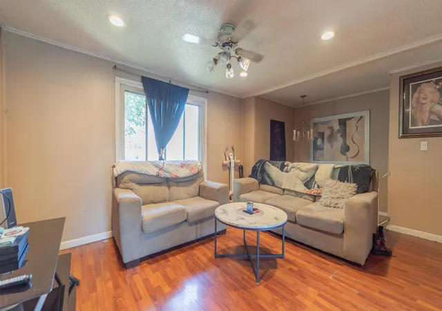 Photo 2 of Single family home for sale at 629 W South St, Crown Point, IN 46307 | MLS# 829120 | Listing updated on 2026-09-15
