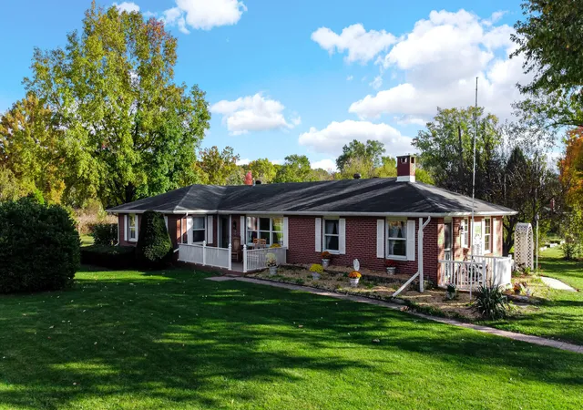 1st image of 660 N 700 W, Hobart, IN 46342 | MLS# 832161
