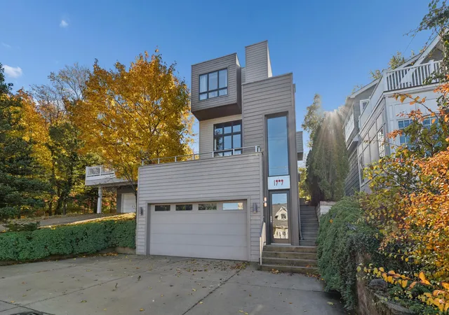 Photo 1 of Single family home for sale at 1909 Lake Shore Dr, Long Beach, IN 46360 | MLS# 830171 | Listing updated on 2026-08-23