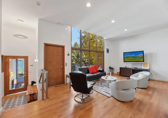 Photo 3 of Single family home for sale at 1909 Lake Shore Dr, Long Beach, IN 46360 | MLS# 830171 | Listing updated on 2026-08-23