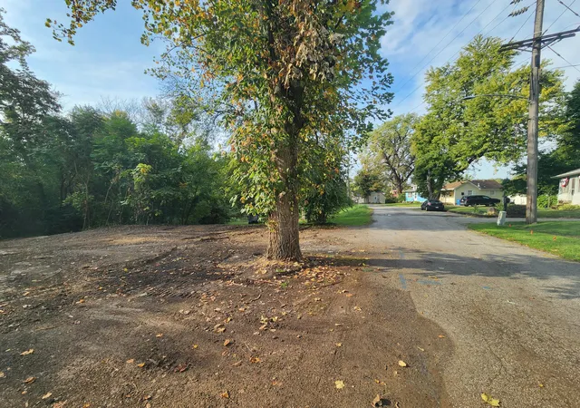 Photo 3 of Land for sale at 230 Grant St, Lowell, IN 46356 | MLS# 830776 | Listing updated on 2026-09-21