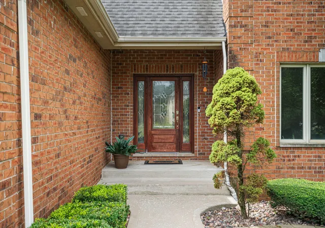 4th image of 10730 Erie Dr, Crown Point, IN 46307 | MLS# 843320