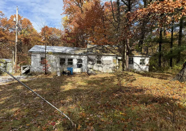 1st image of 54483 Whitesell Dr, South Bend, IN 46628 | MLS# 831088