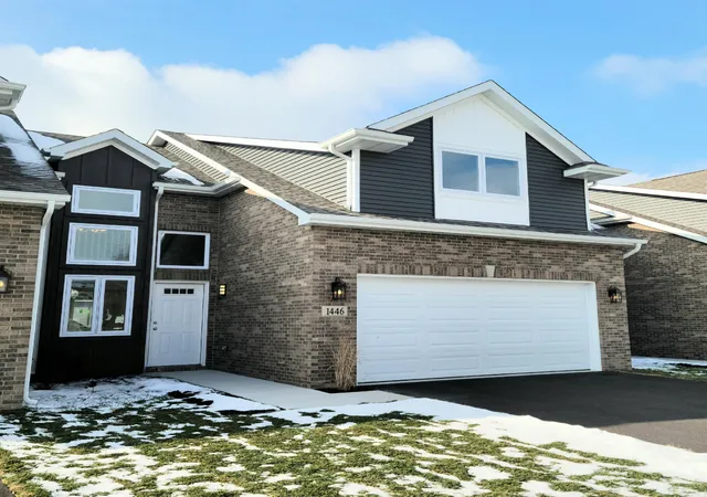 23rd image of 1446 Lake St, Hobart, IN 46342 | MLS# 831904