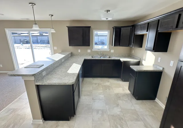 4th image of 1446 Lake St, Hobart, IN 46342 | MLS# 831904