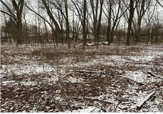 5th image of 2089 Crisman Rd, Portage, IN 46368 | MLS# 831895